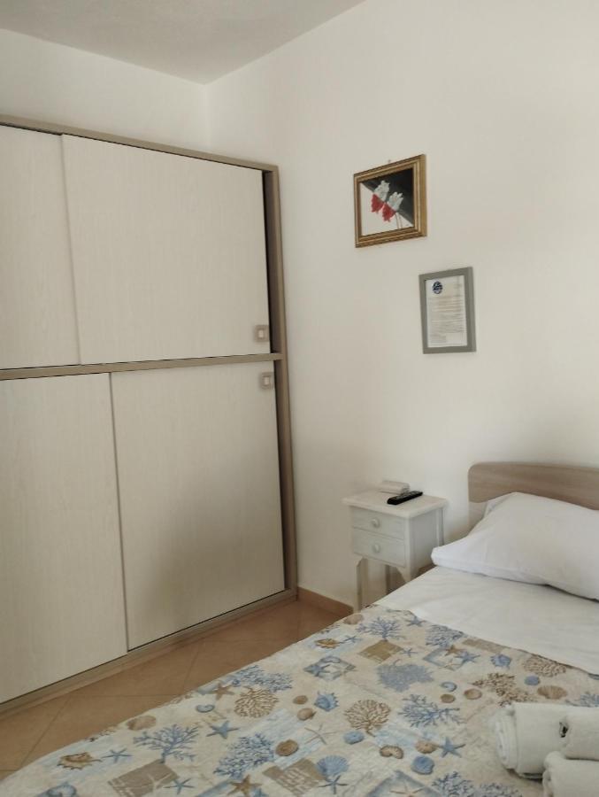 Affitta Camere Zio Peppe 산테오도로 외부 사진